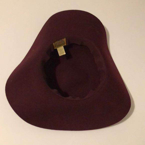 Hat - Picture 2 of 3